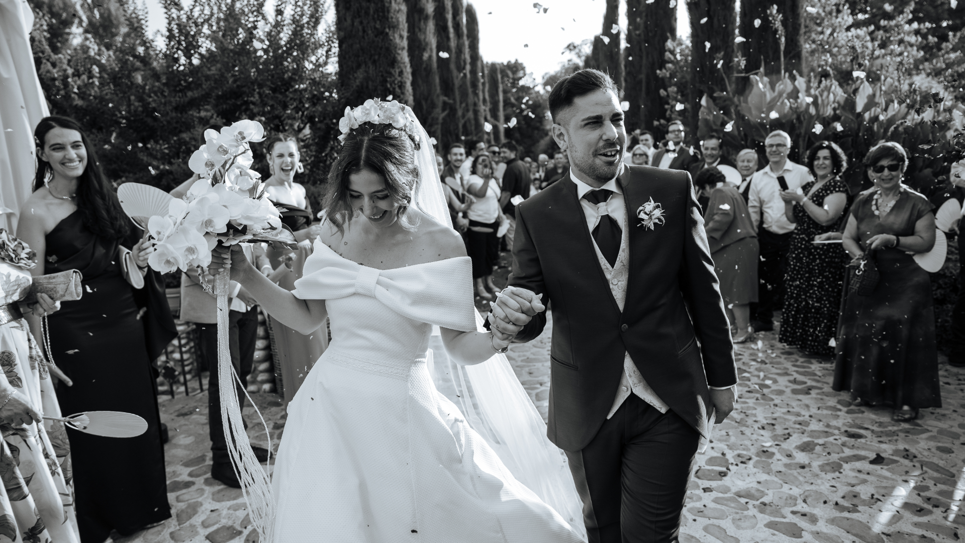 Sandra y Ángel durante la ceremonia de su boda en la Antigua Fábrica de Harinas, Torremocha del Jarama.