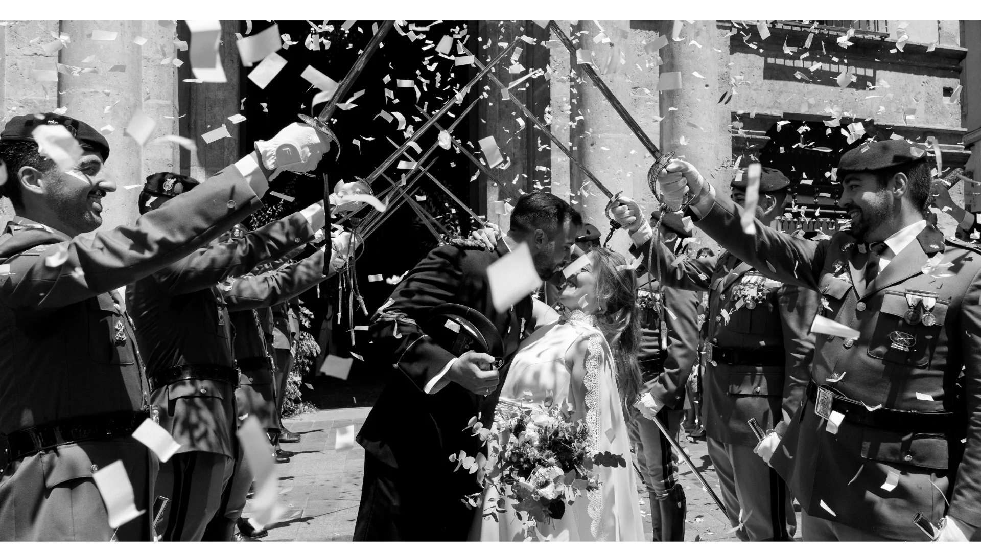 Ceremonia en la Iglesia de la Veracruz — boda en Valladolid.