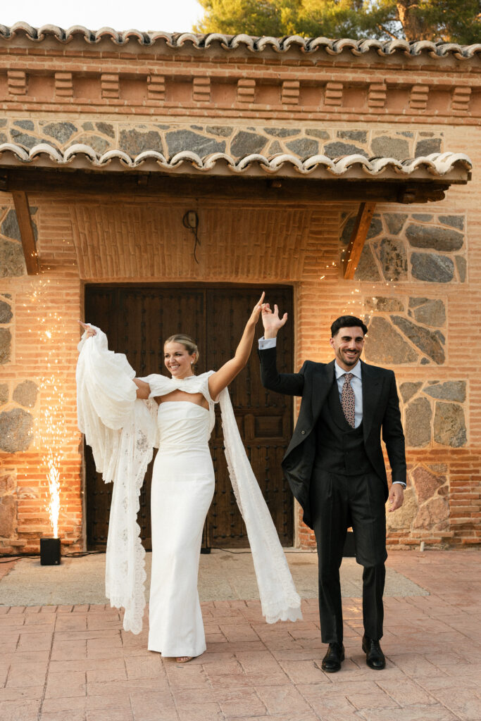 Sesión de pareja editorial en Los Lavaderos de Rojas — Toledo.