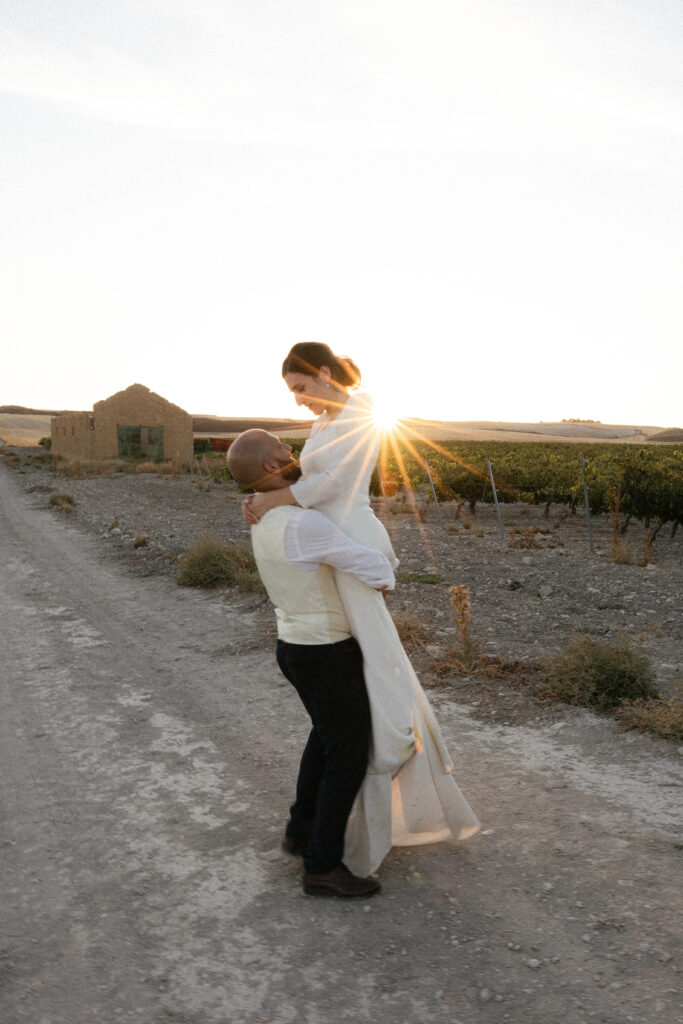 Sesión de pareja en La Leyenda — retratos editoriales en Valladolid.