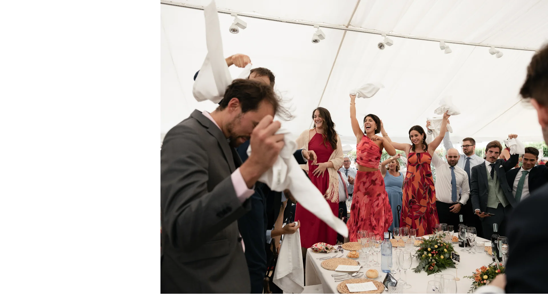 Cóctel y banquete en La Leyenda — boda en Valladolid.