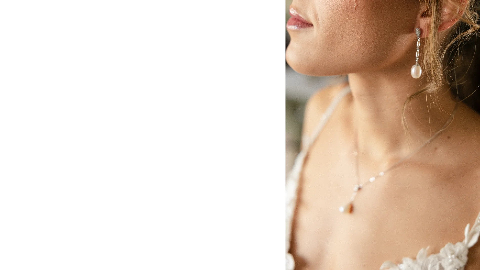 Boda en Salamanca 6 Novia vistiéndose en los preparativos — boda en Salamanca.