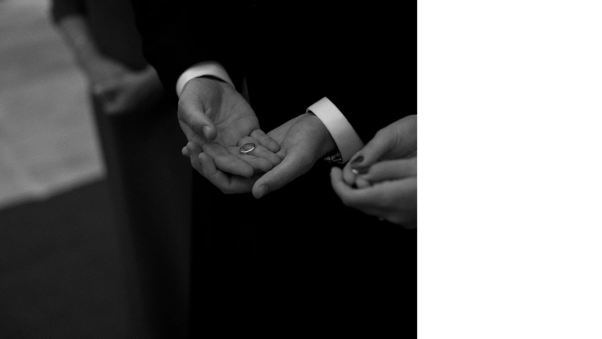Ceremonia religiosa en Santander — boda católica.